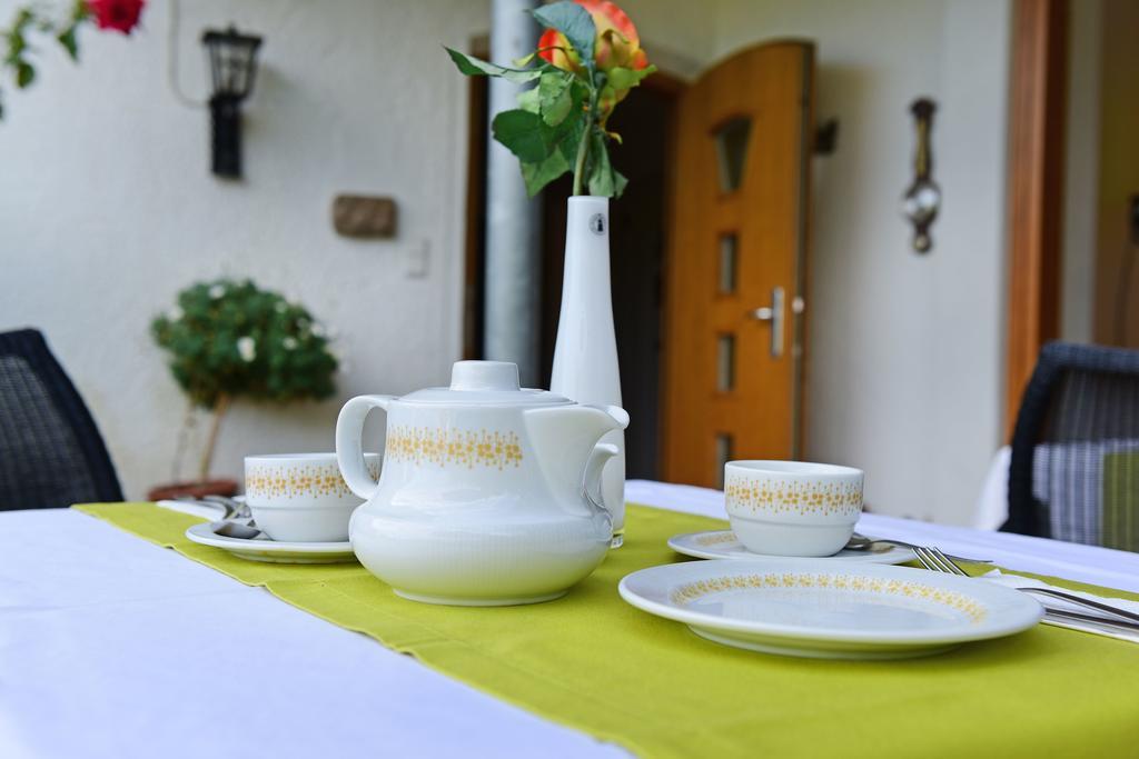 Haus Rosengarten Tirolo Exterior photo